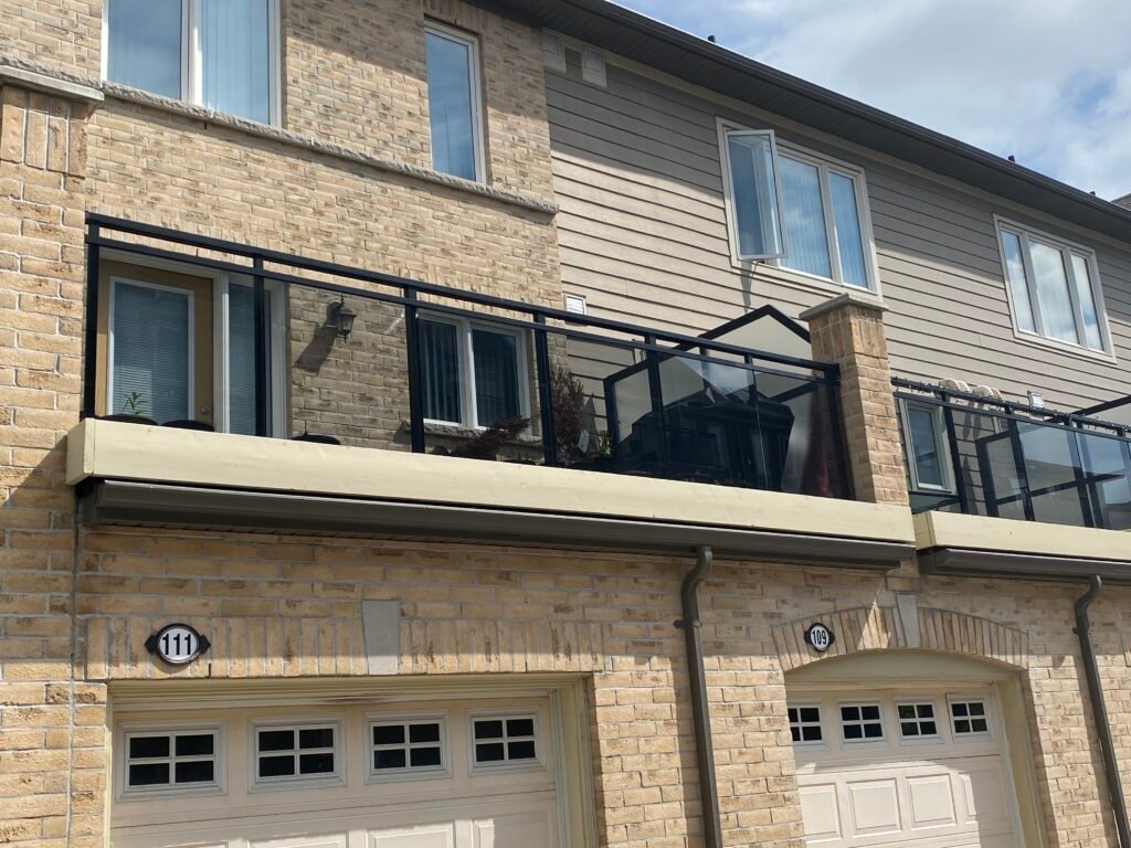 A close up of a brick building

Description automatically generated