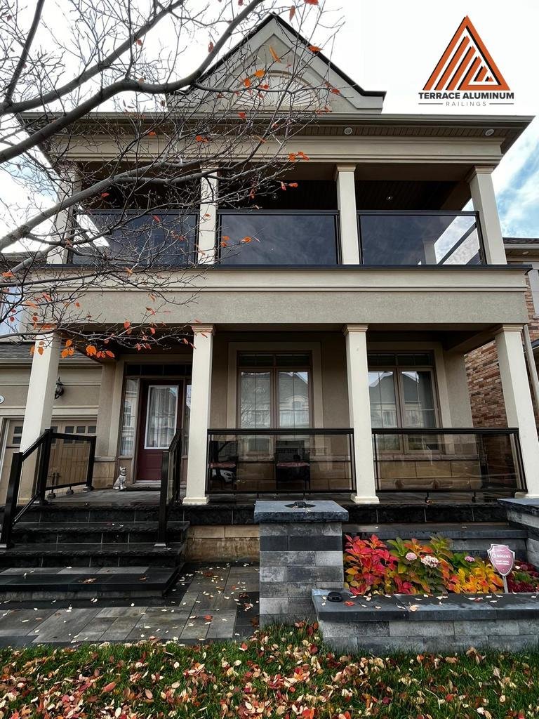 beautiful Brampton home with bronze glass railing